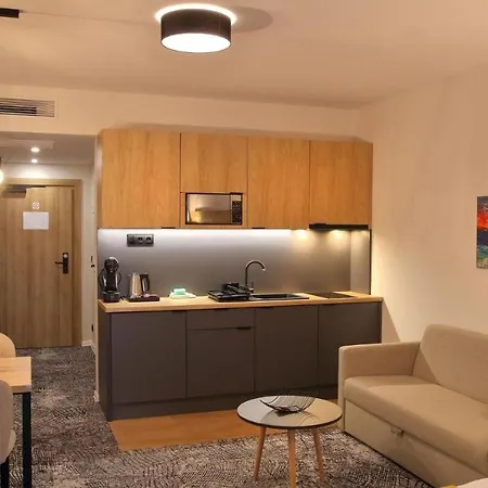 Apartamento Apartman Gold Akvamarin Bešeňová